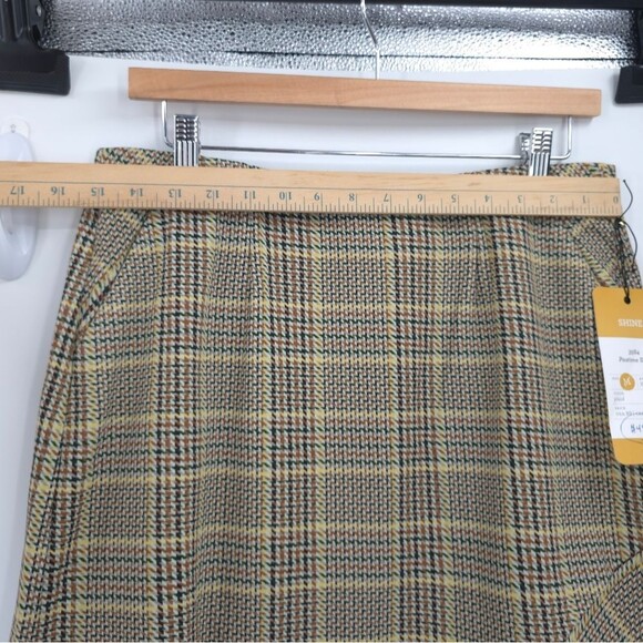 Cabi Pastime Houndstooth Plaid Skirt Above Knee Asymmetrical Hem Pockets NWT - Picture 13 of 15